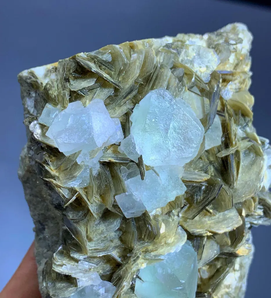 Fluorite from Pakistan - image 8