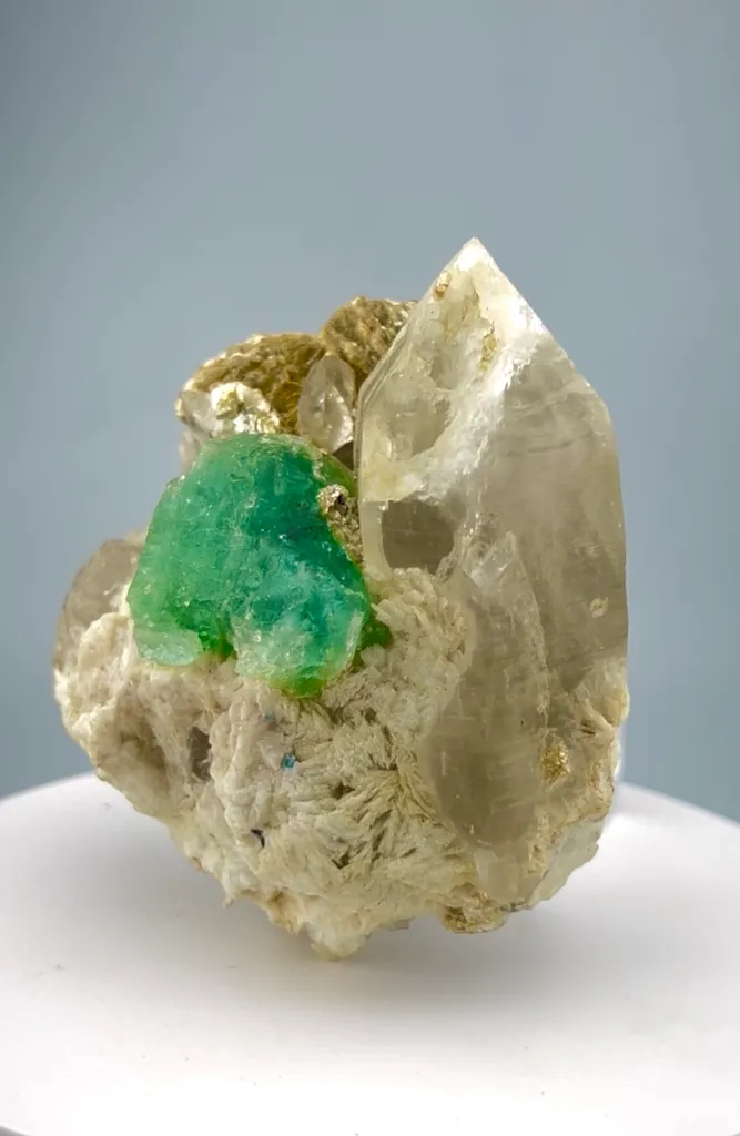 Fluorite from Pakistan - image 4