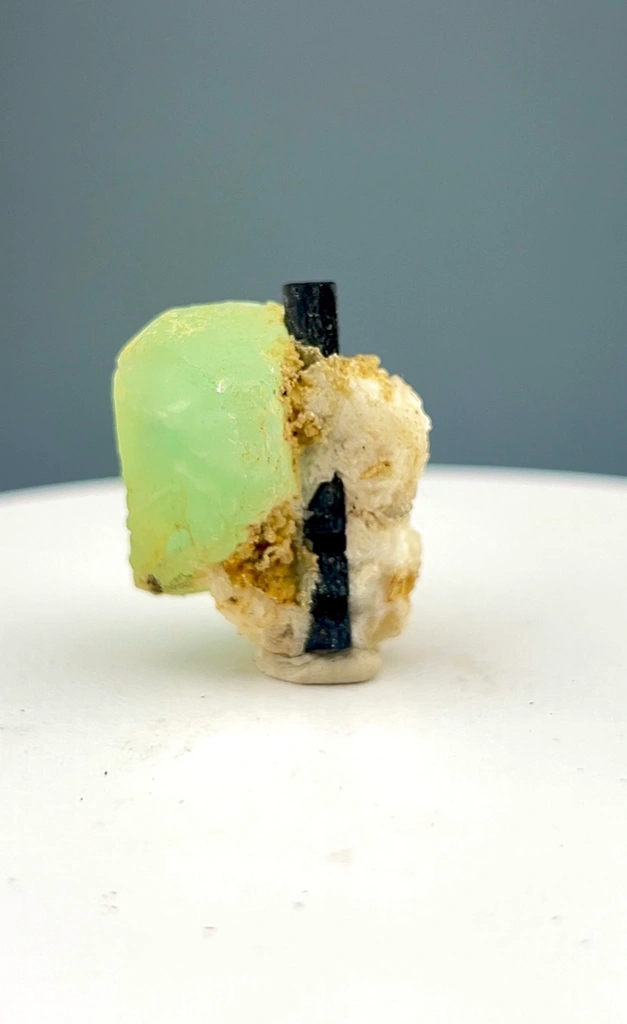 Fluorite from Pakistan - image 6