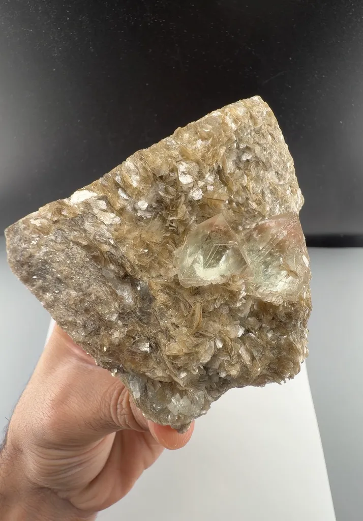 Fluorite from Pakistan - image 3