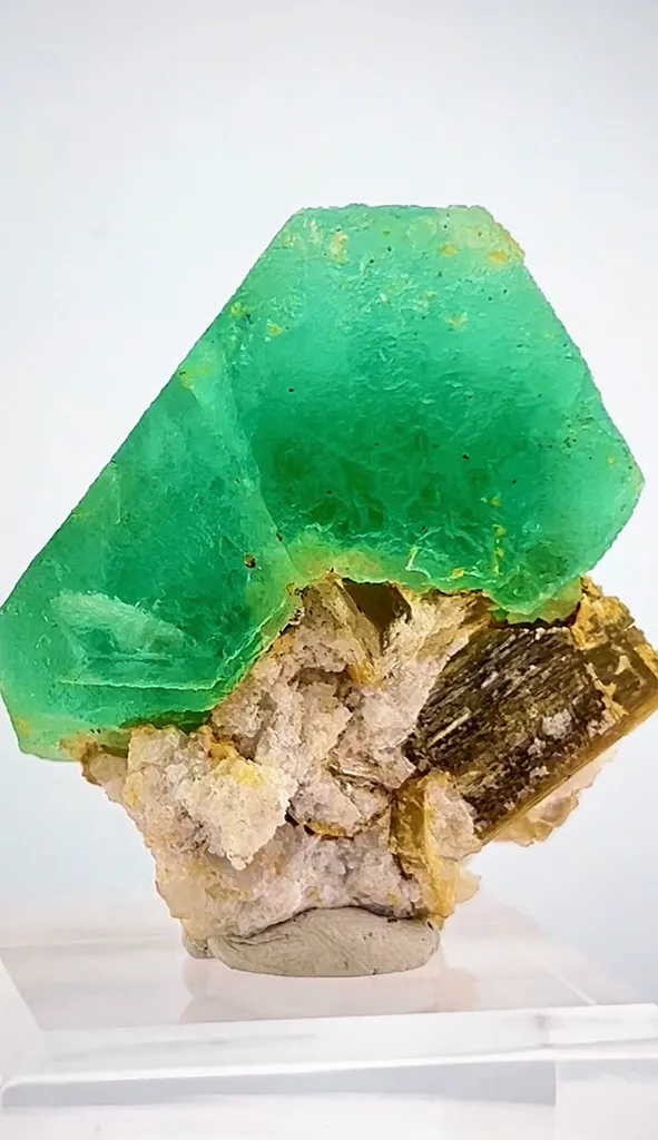 Fluorite from Pakistan - image 3