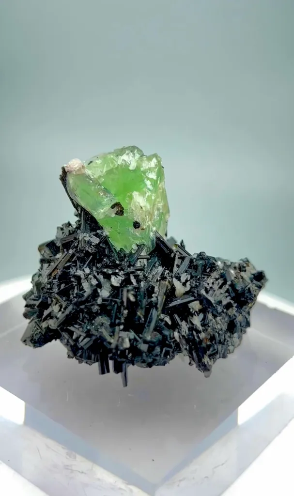 Fluorite from Pakistan - image 5