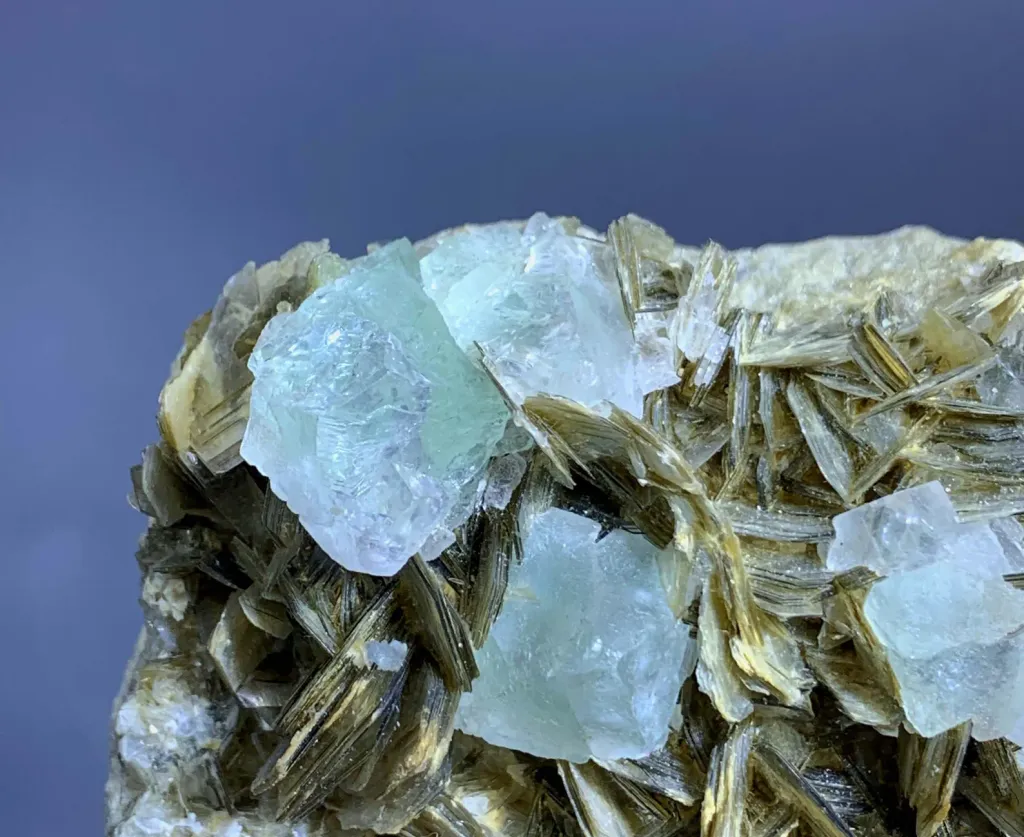Fluorite from Pakistan - image 9
