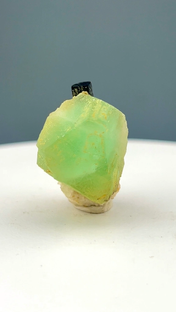 Fluorite from Pakistan - image 4