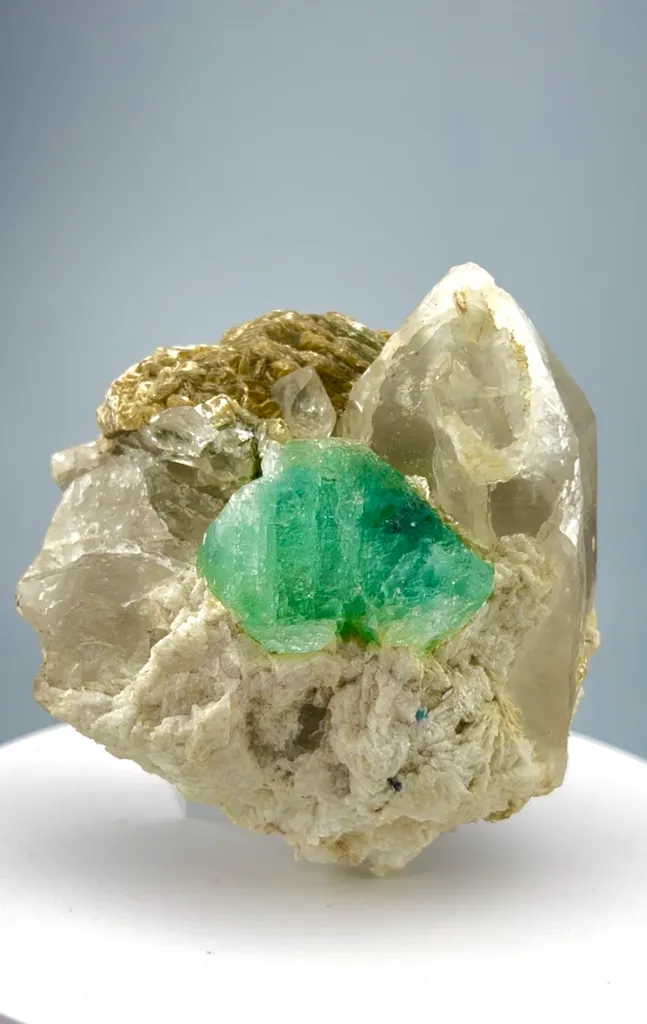 Fluorite from Pakistan - image 7
