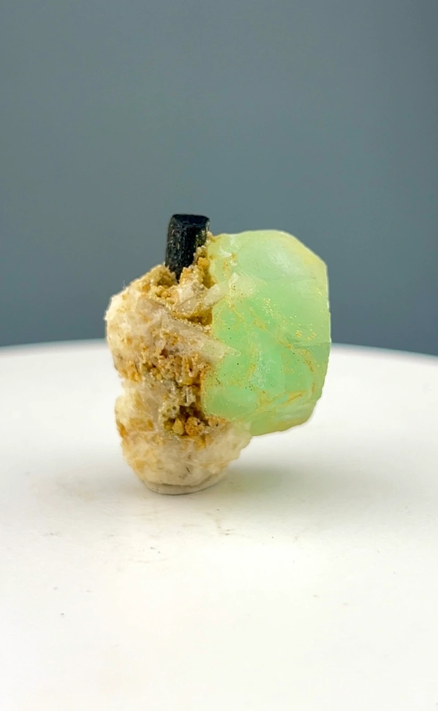 Fluorite from Pakistan - image 3