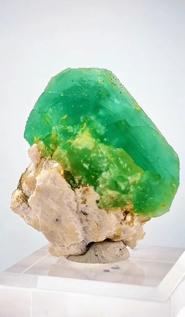 Fluorite from Pakistan - image 5
