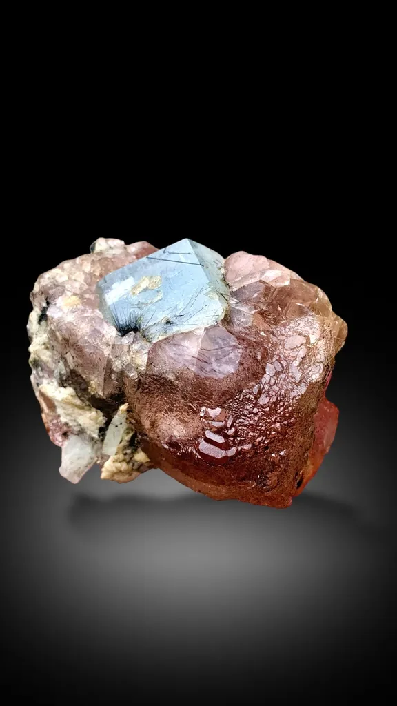 Fluorite from Pakistan, Gilgit-Baltistan, Nagar District, Aliabad - image 3