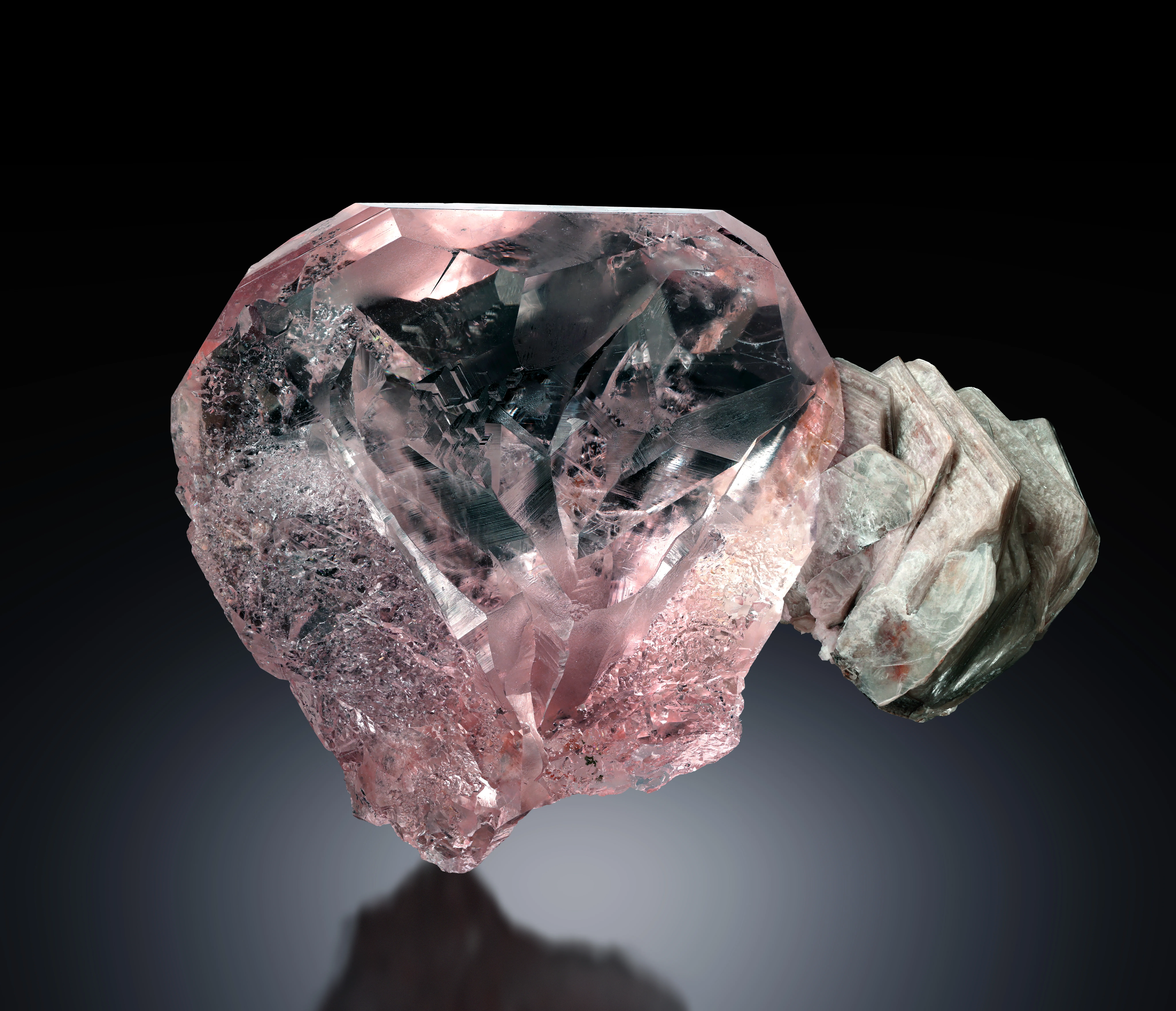 Fluorite from Pakistan, Gilgit-Baltistan, Nagar District, Chumar Bakhoor - image 1