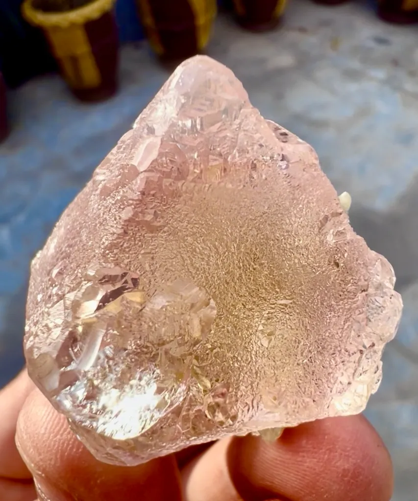 Fluorite from Pakistan, Gilgit-Baltistan, Nagar District, Chumar Bakhoor image