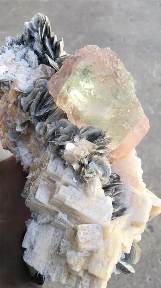 Fluorite from Pakistan, Gilgit-Baltistan, Nagar District, Chumar Bakhoor image