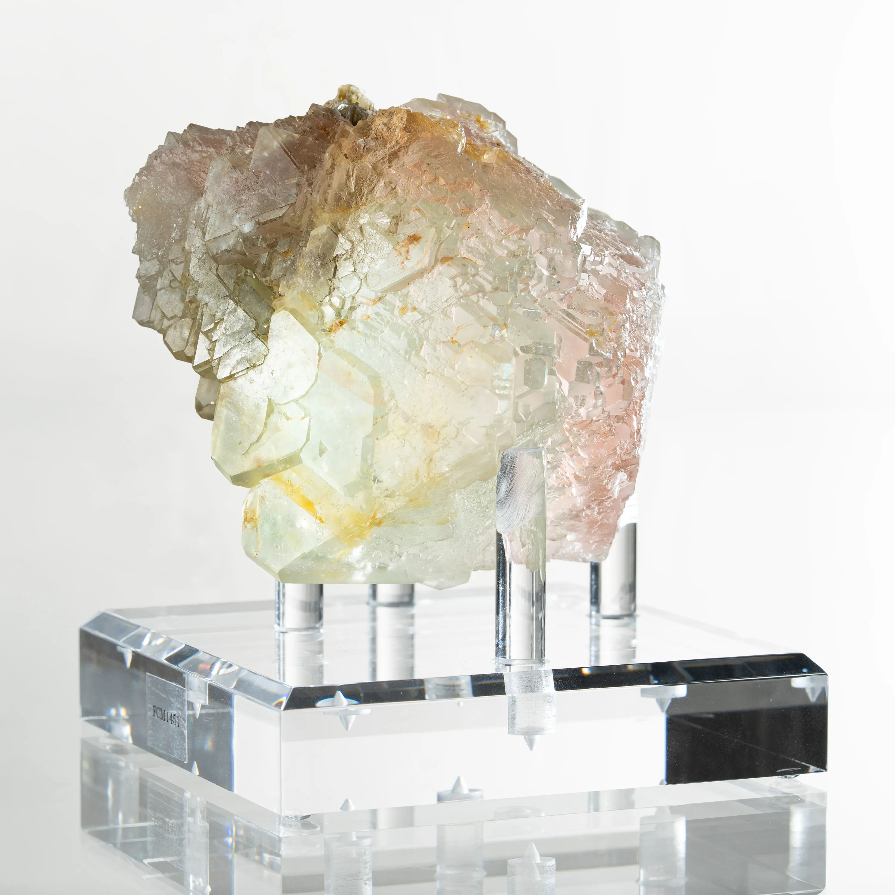 Fluorite from Pakistan, Gilgit-Baltistan, Nagar District, Chumar Bakhoor - image 2