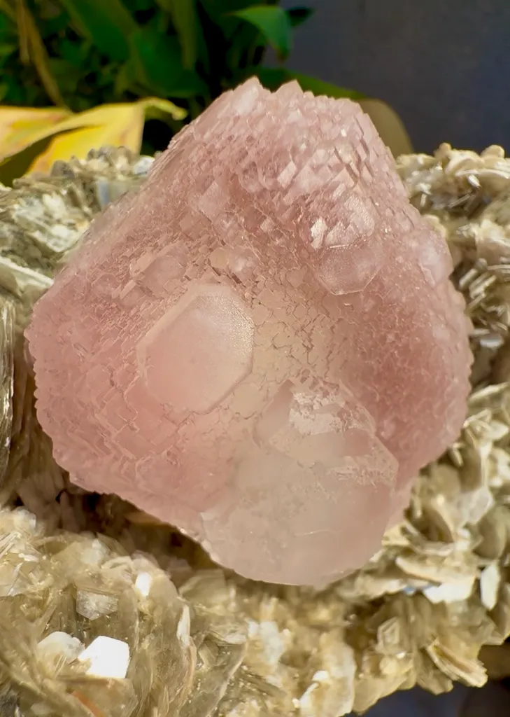 Fluorite from Pakistan, Gilgit-Baltistan, Nagar District, Chumar Bakhoor - image 5