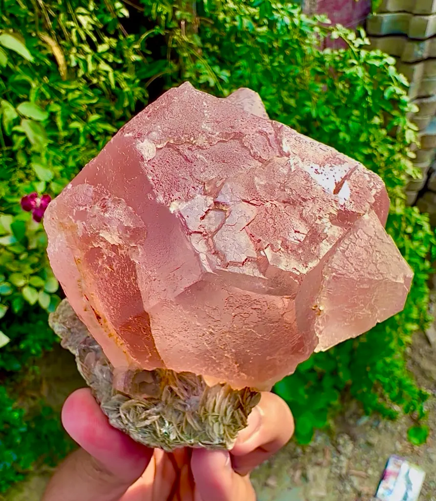 Fluorite from Pakistan, Gilgit-Baltistan, Nagar District, Chumar Bakhoor - image 3