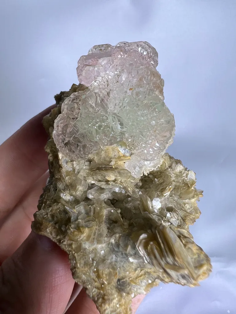 Fluorite from Pakistan, Gilgit-Baltistan, Nagar District, Chumar Bakhoor - image 5