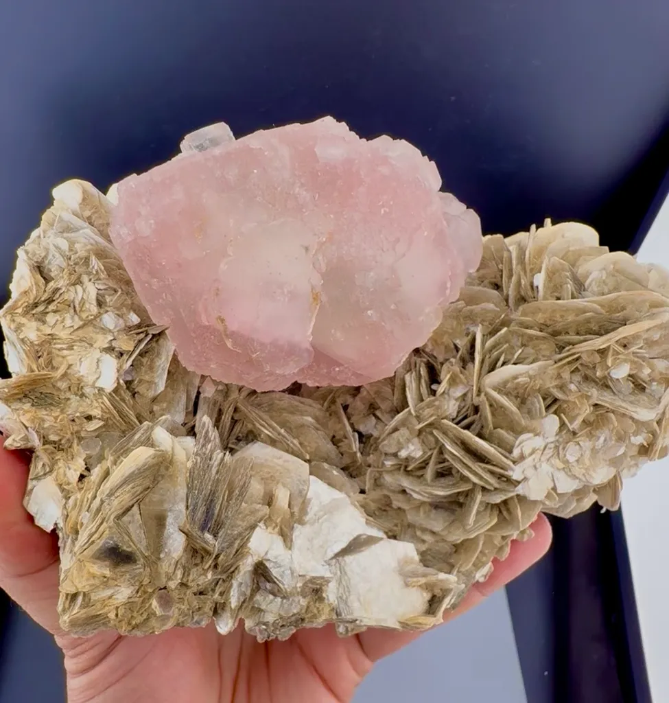 Fluorite from Pakistan, Gilgit-Baltistan, Nagar District, Chumar Bakhoor - image 6