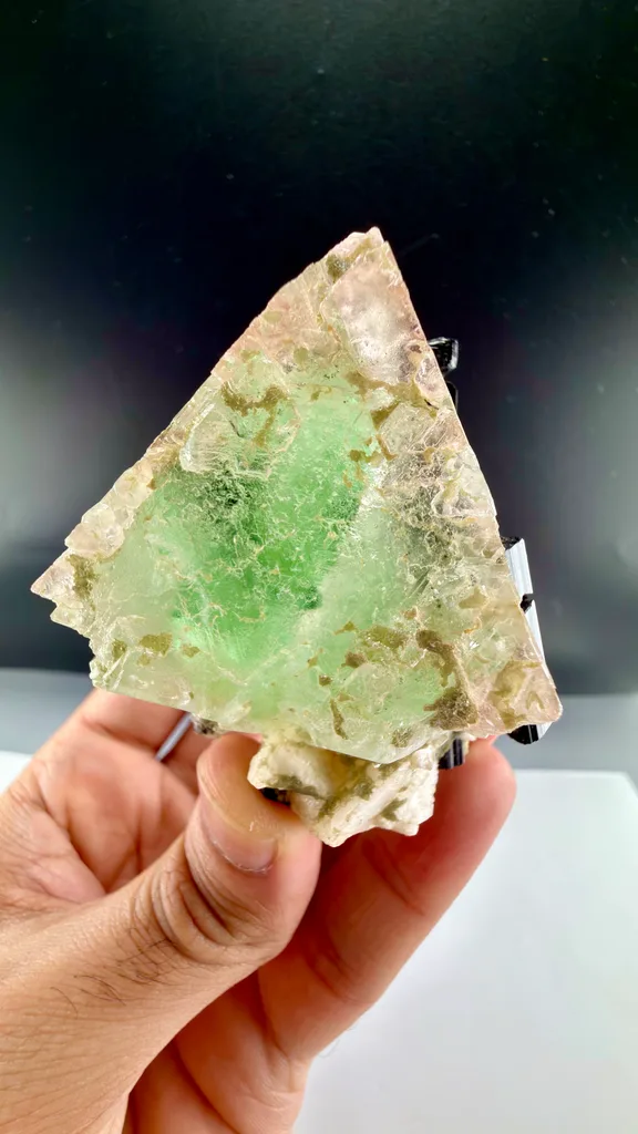 Fluorite from Pakistan - image 4