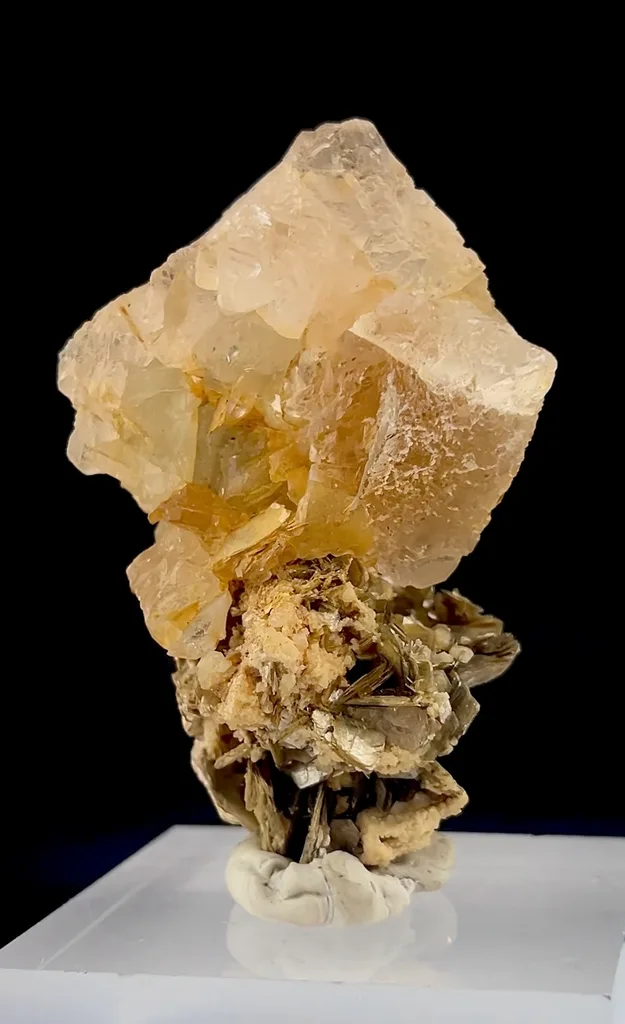 Fluorite from Pakistan - image 5