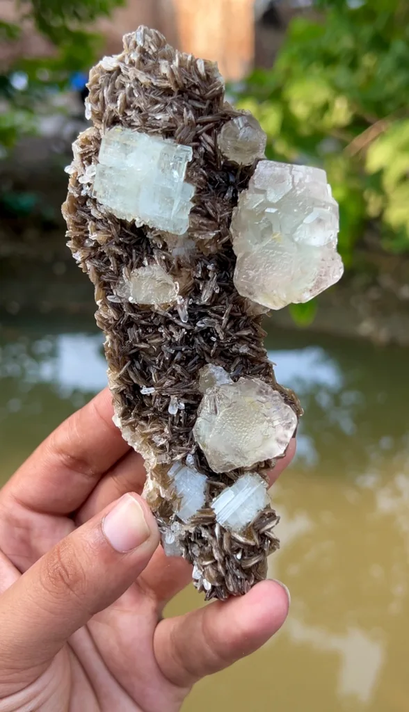 Fluorite from Pakistan - image 7