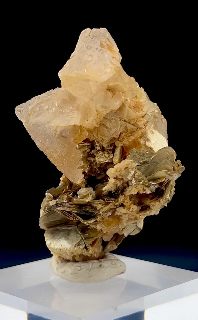 Fluorite from Pakistan - image 3