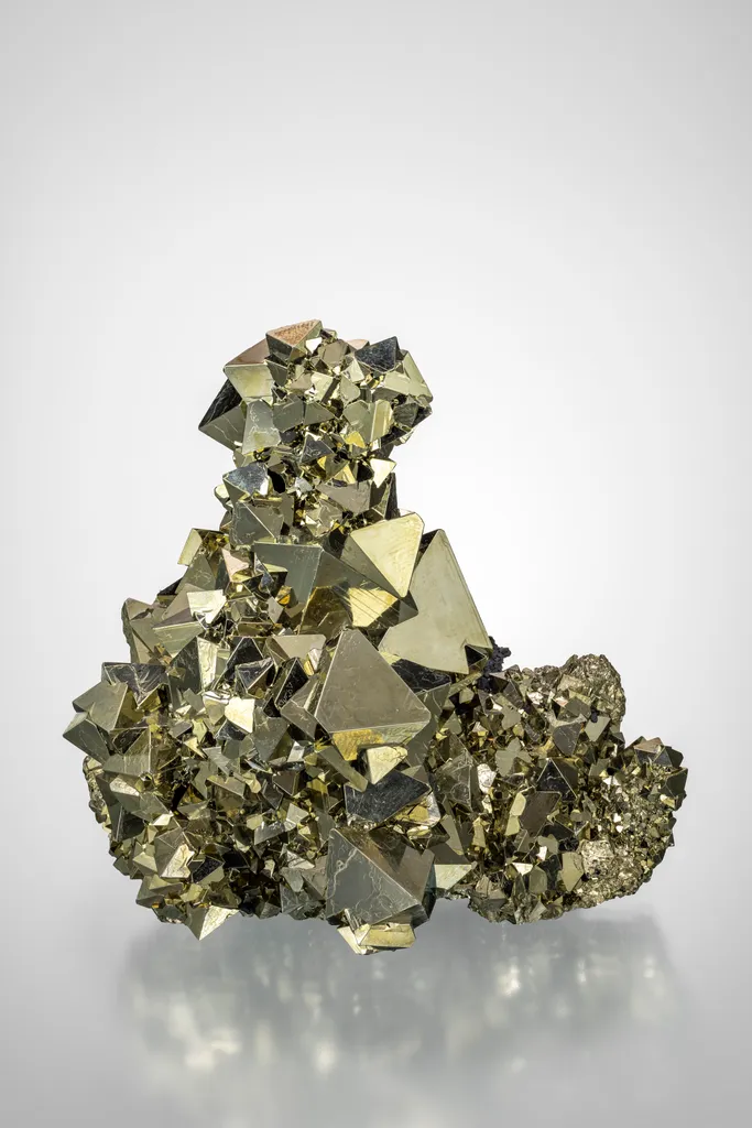 Fluorite from Peru image
