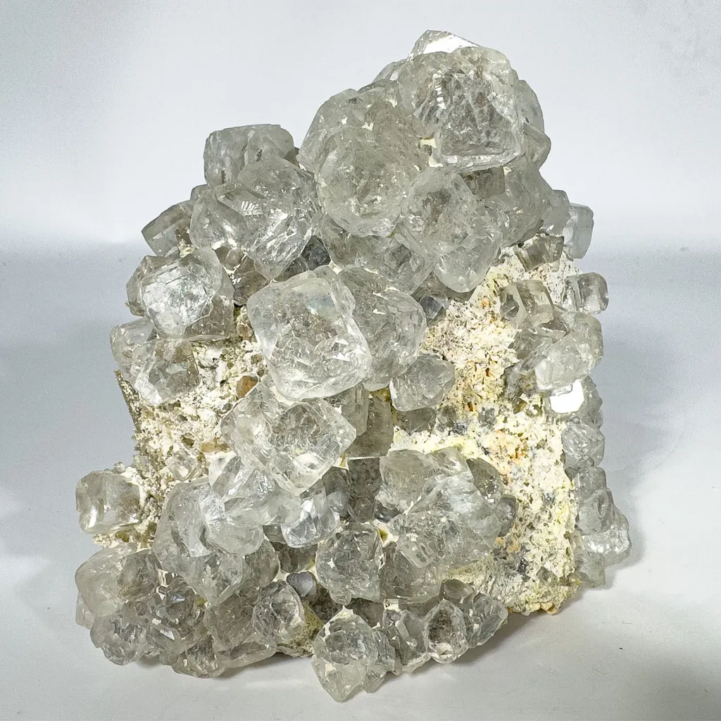 Fluorite from Russia, Primorsky Krai, Dalnegorsk Urban District, Dalnegorsk image