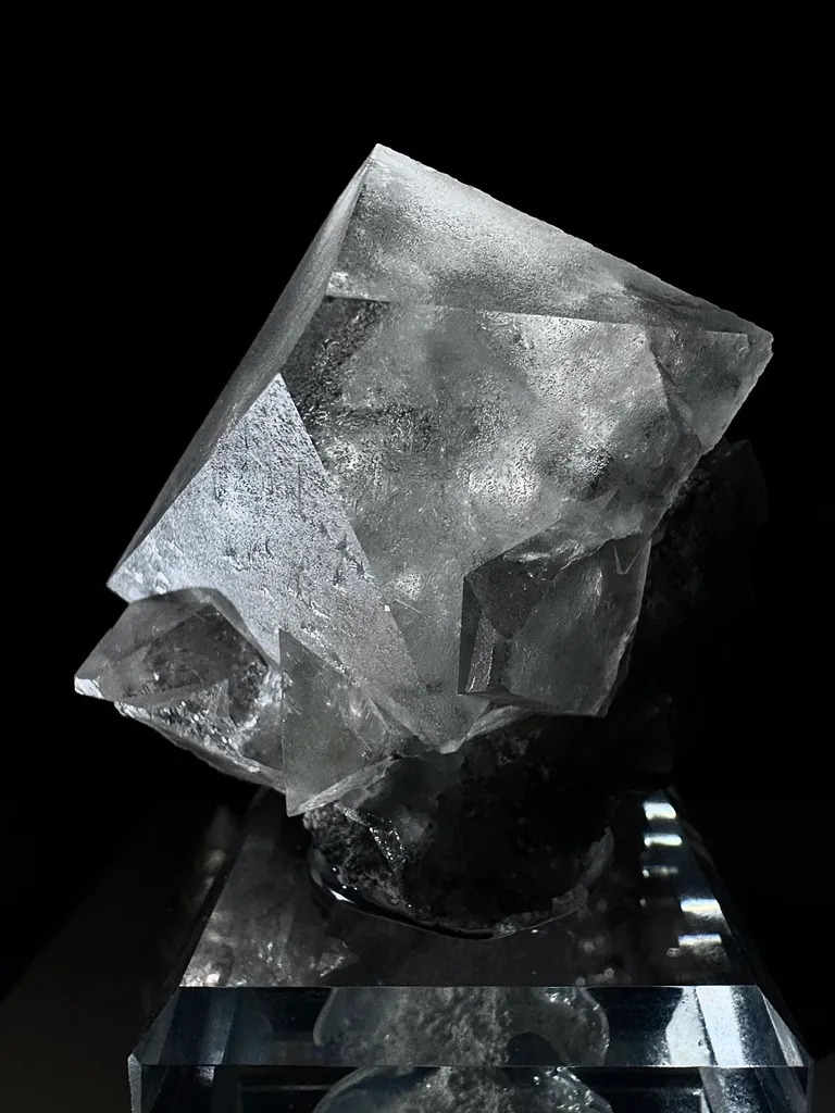 Fluorite from Russia, Primorsky Krai, Dalnegorsk Urban District, Dalnegorsk, Nikolaevskiy Mine image