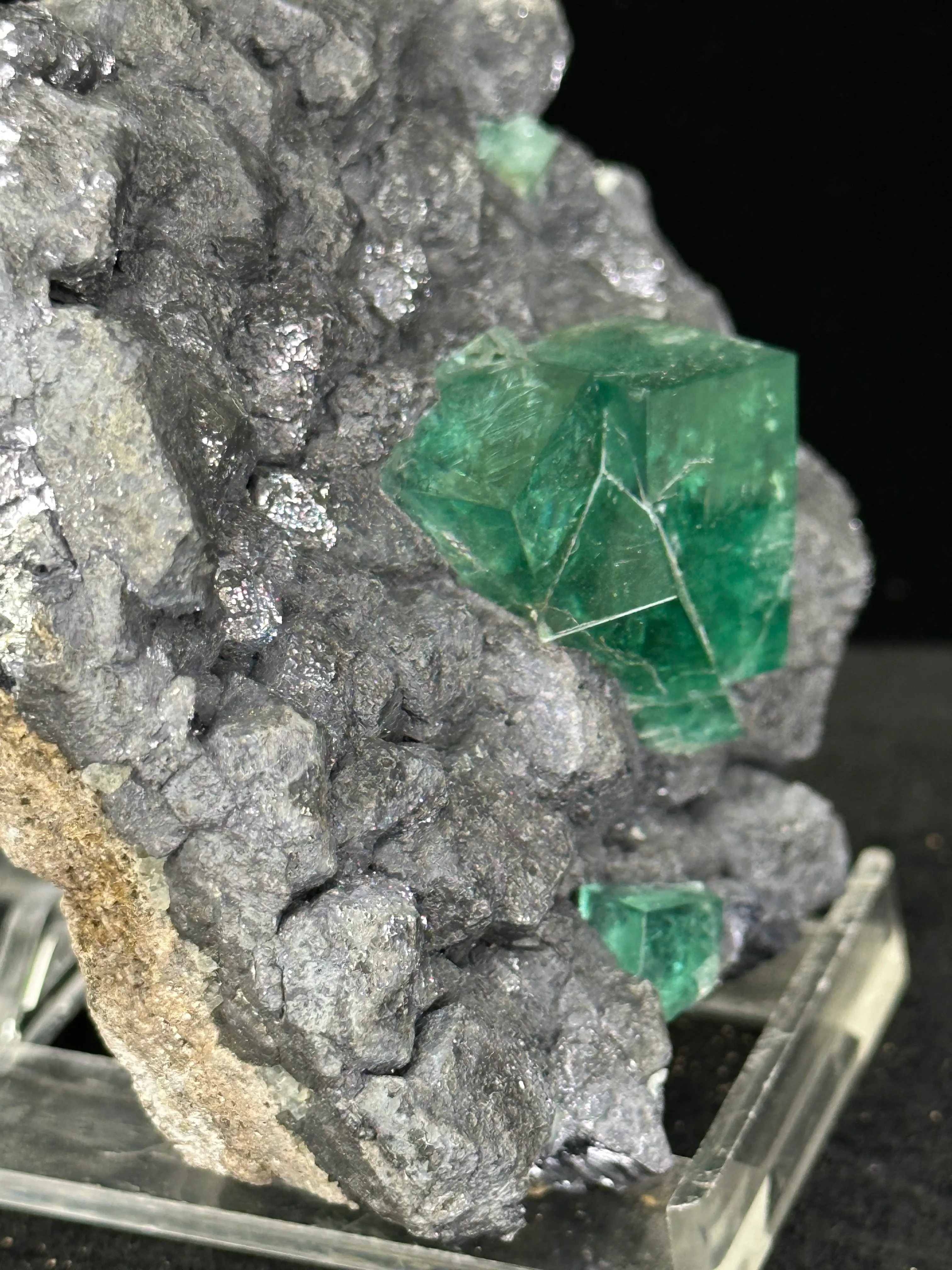 Fluorite from UK, England, County Durham, Rogerley Quarry, Diana Maria Mine - image 3