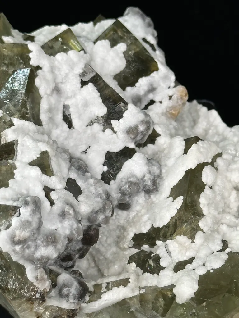 Fluorite from UK, England, County Durham, Rogerley Quarry, Diana Maria Mine - image 2