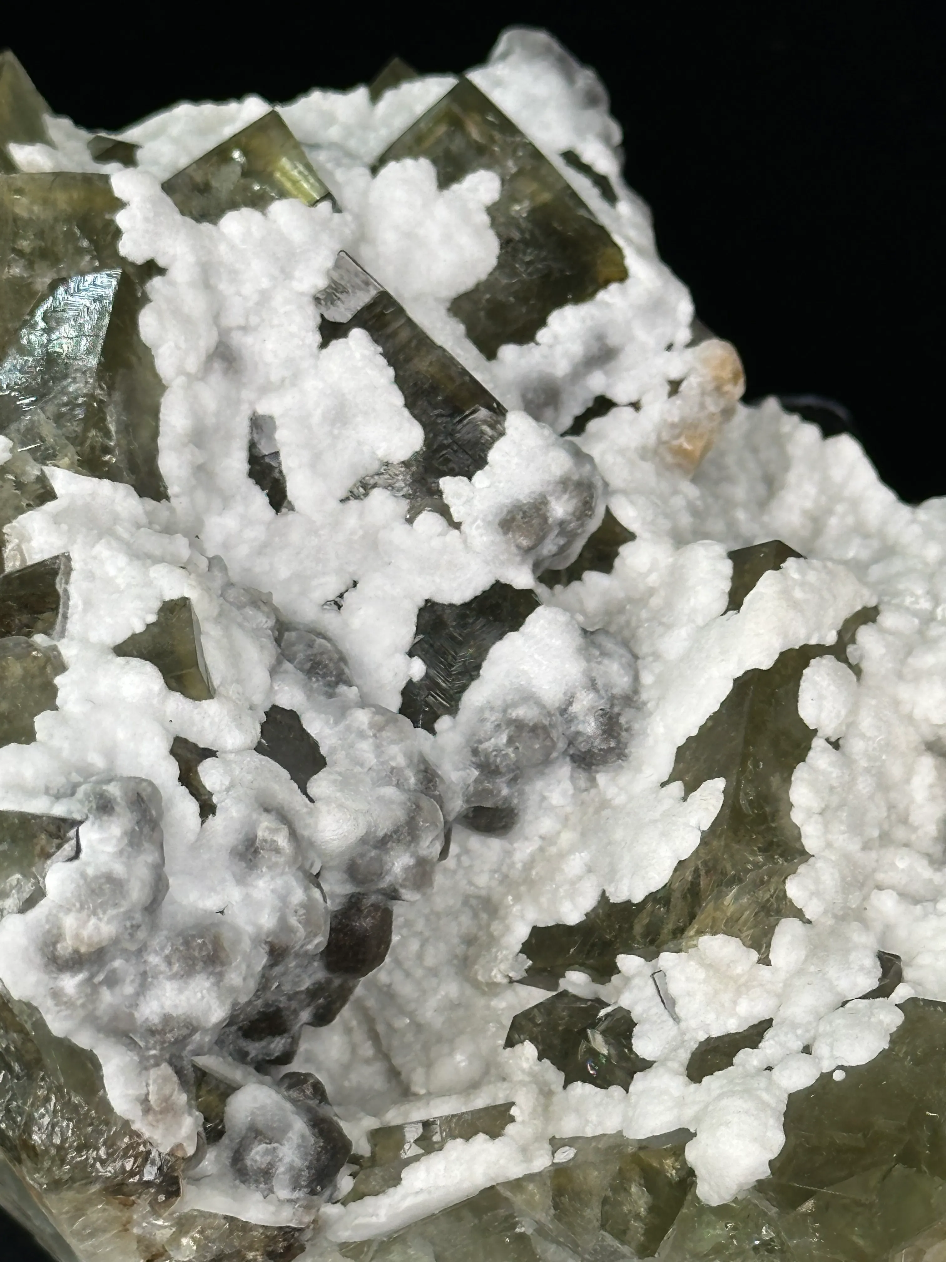 Fluorite from UK, England, County Durham, Rogerley Quarry, Diana Maria Mine - image 2