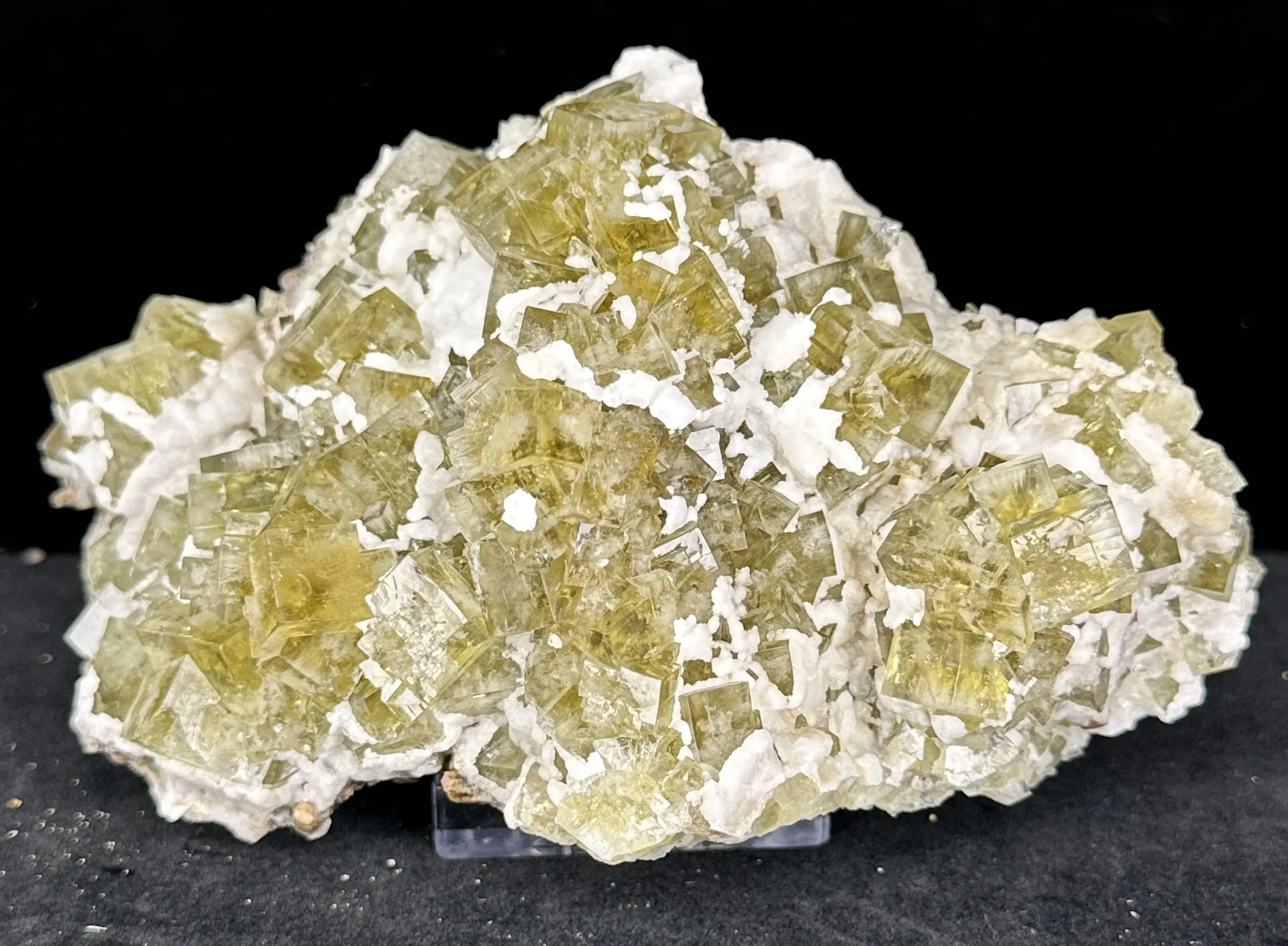 Fluorite from UK, England, County Durham, Rogerley Quarry, Diana Maria Mine - image 1