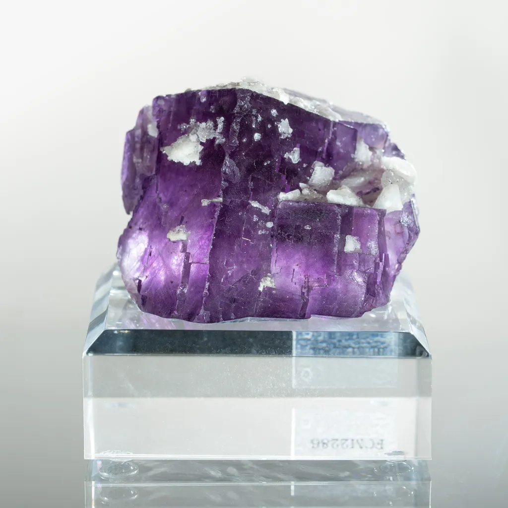 Fluorite from USA, Illinois, Hardin County, Harris Creek Mining Sub-District, Annabel Lee Mine
