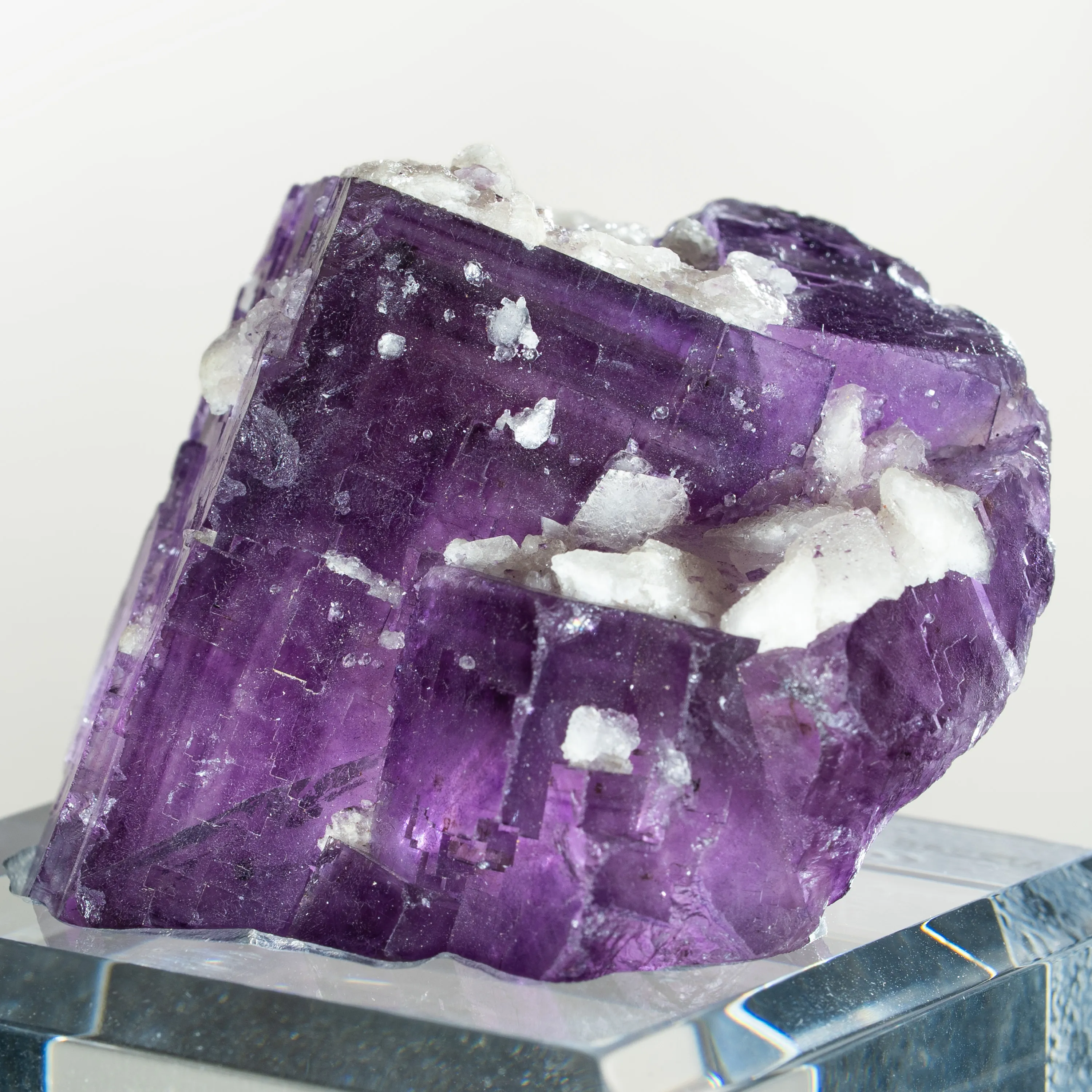 Fluorite from USA, Illinois, Hardin County, Harris Creek Mining Sub-District, Annabel Lee Mine - image 3