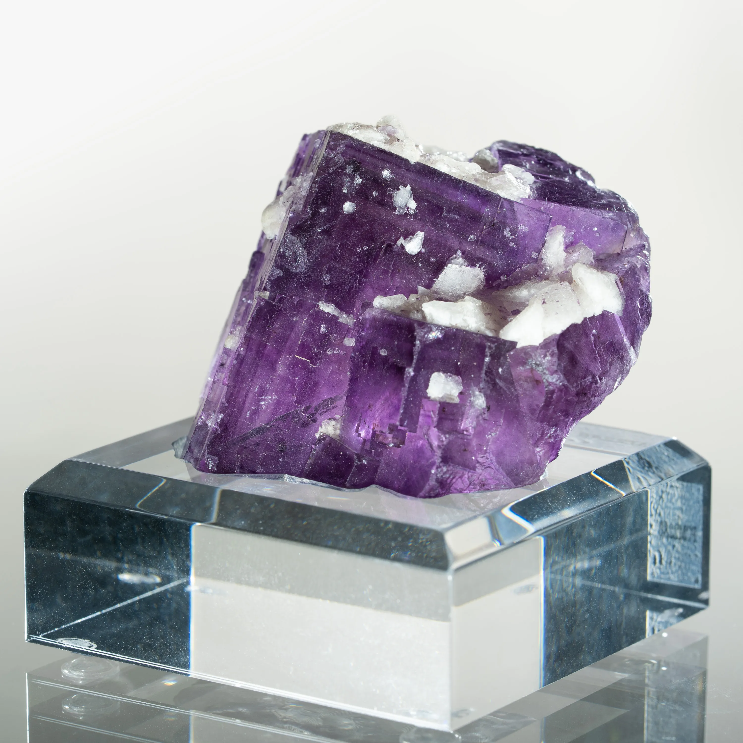 Fluorite from USA, Illinois, Hardin County, Harris Creek Mining Sub-District, Annabel Lee Mine - image 2