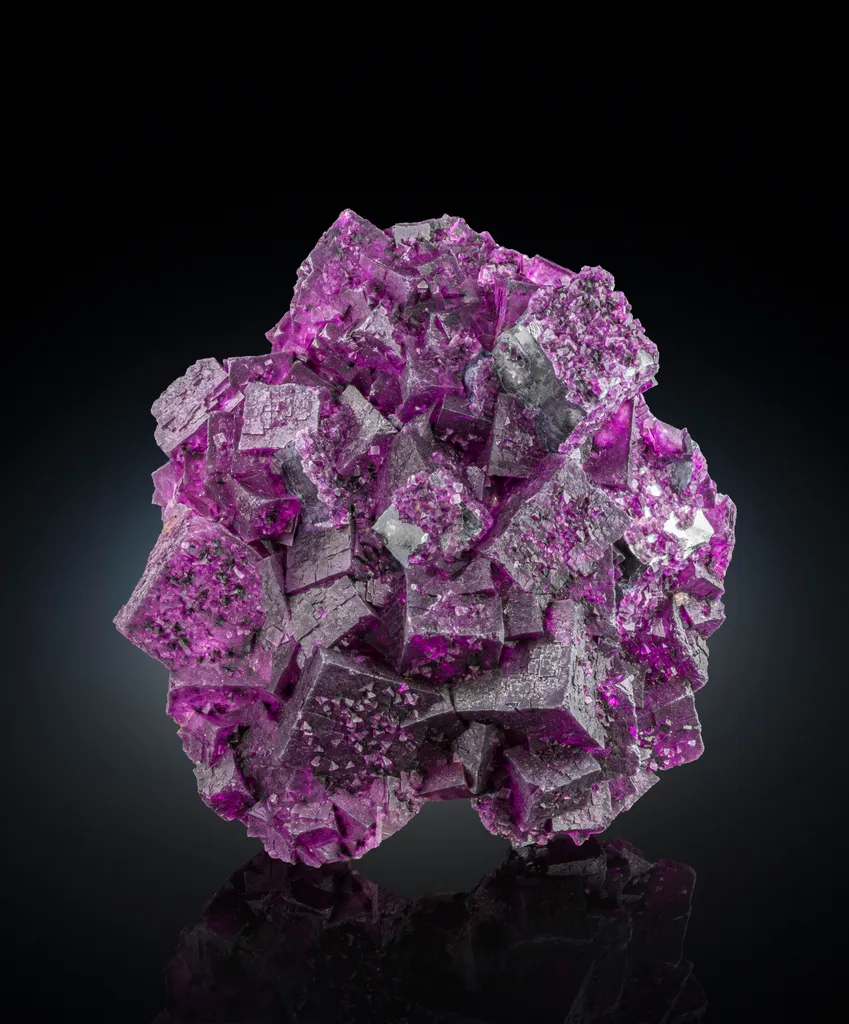 Fluorite from USA, Illinois, Hardin County, Harris Creek Mining Sub-District, Denton Mine image