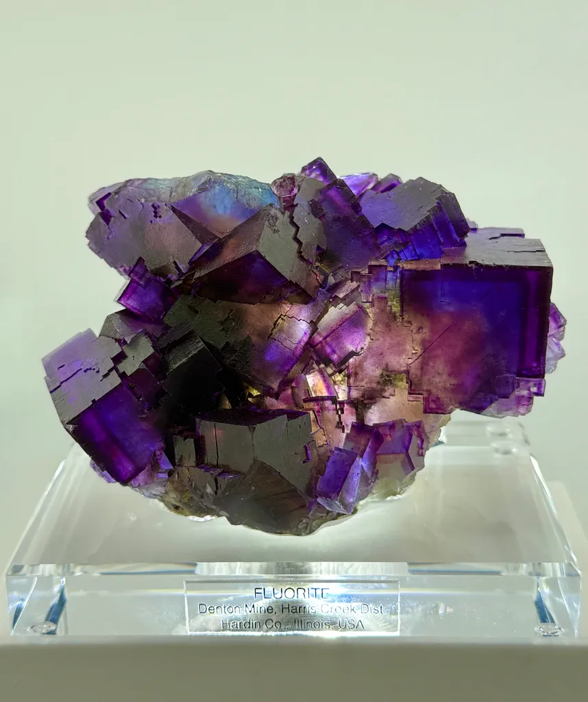 Fluorite from USA, Illinois, Hardin County, Harris Creek Mining Sub-District, Denton Mine image