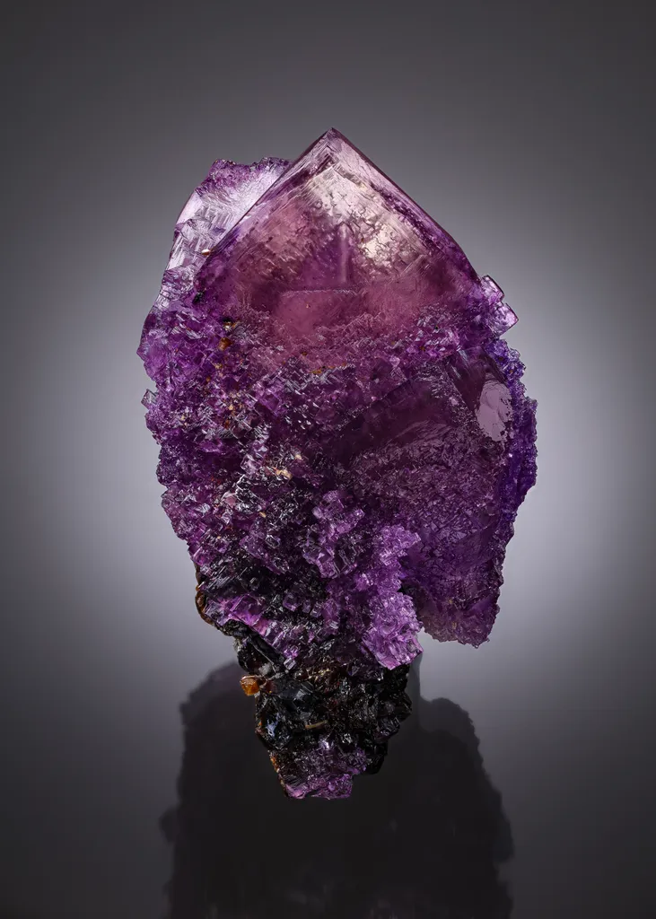 Fluorite from USA, Tennessee, Elmwood Mine image