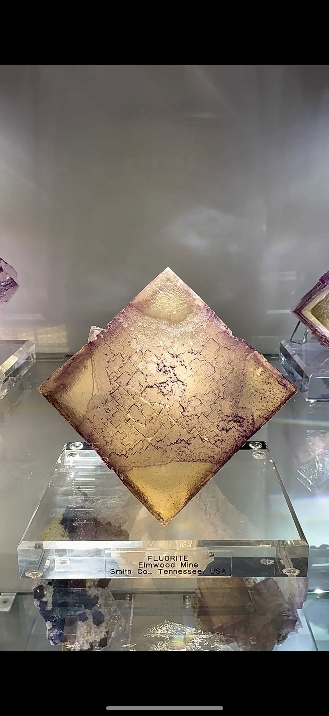 Fluorite from USA, Tennessee, Elmwood Mine - image 2