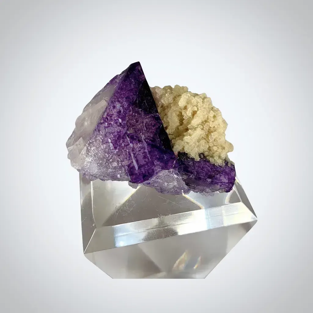 Fluorite from USA, Tennessee, Elmwood Mine - image 7