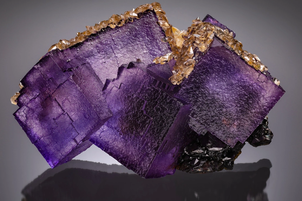 Fluorite from USA, Tennessee, Gordonsville Mine image