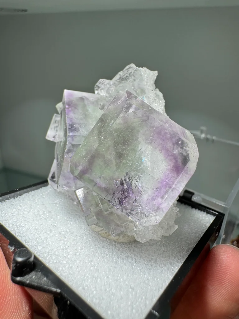 Fluorite from Wuyi County, Jinhua, Zhejiang, China - image 3