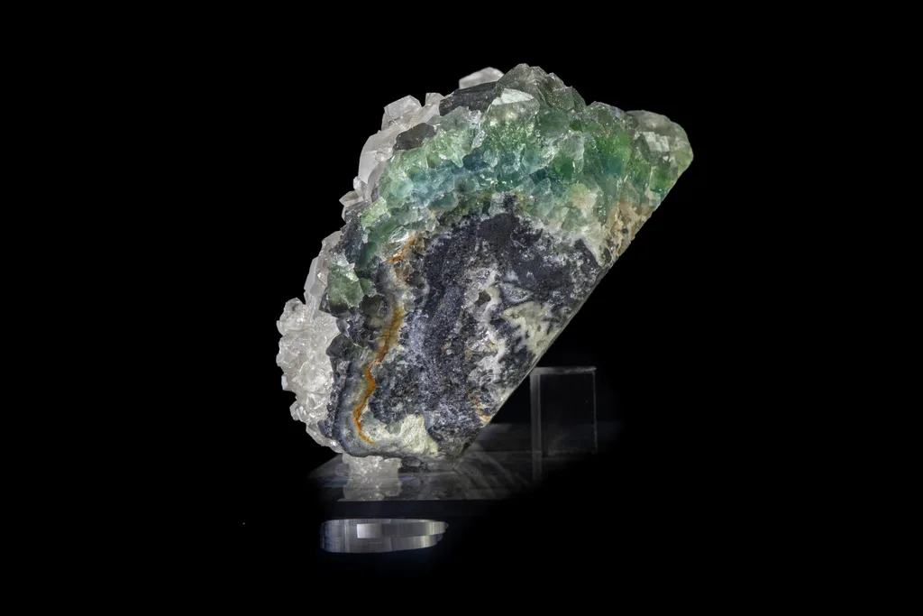 Fluorite from Xia Yang Mine, Quanzhou, Fujian, China - image 2