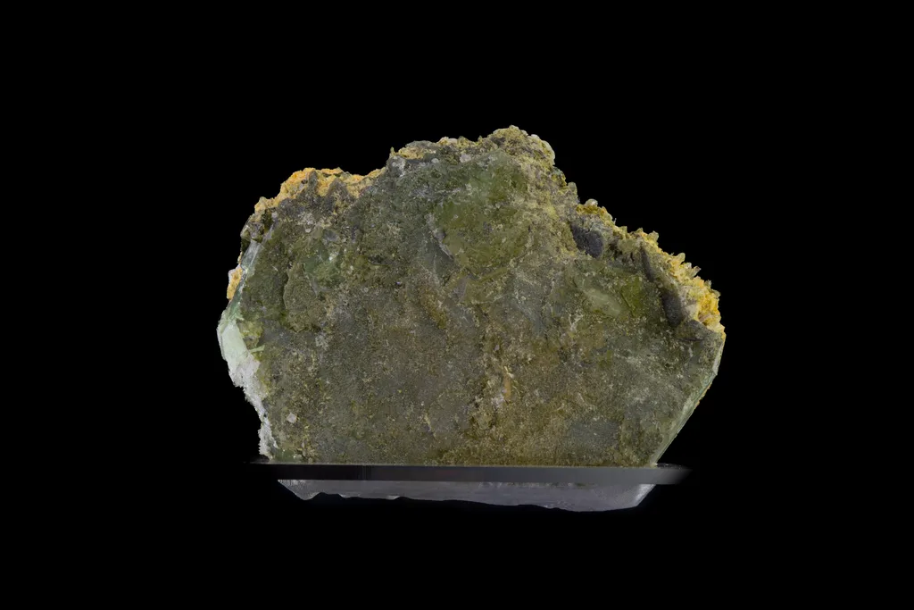 Fluorite from Xianghualing Mine, Xianghualing Sn-polymetallic ore field, Linwu Co., Chenzhou, Hunan, China - image 3