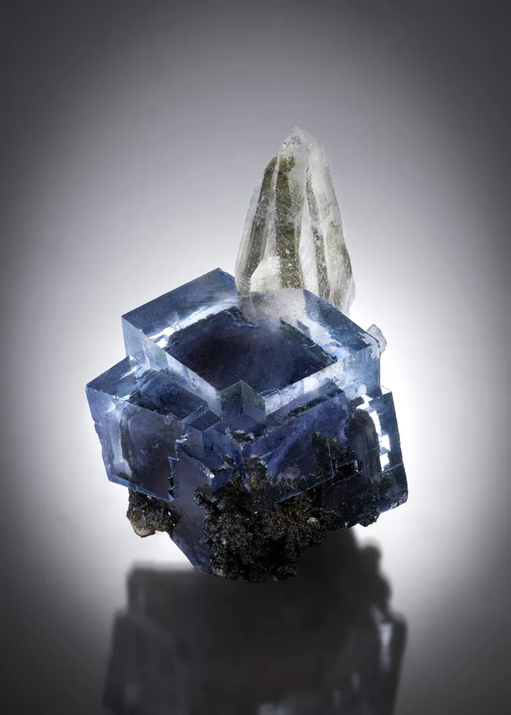 Fluorite from Yaogangxian, China image