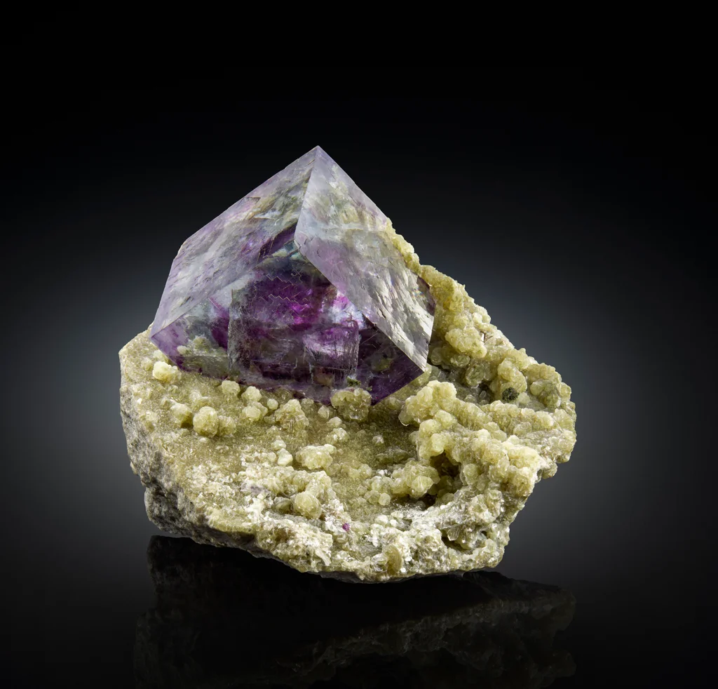 Fluorite from Yaogangxian Mine, Hunan, China image