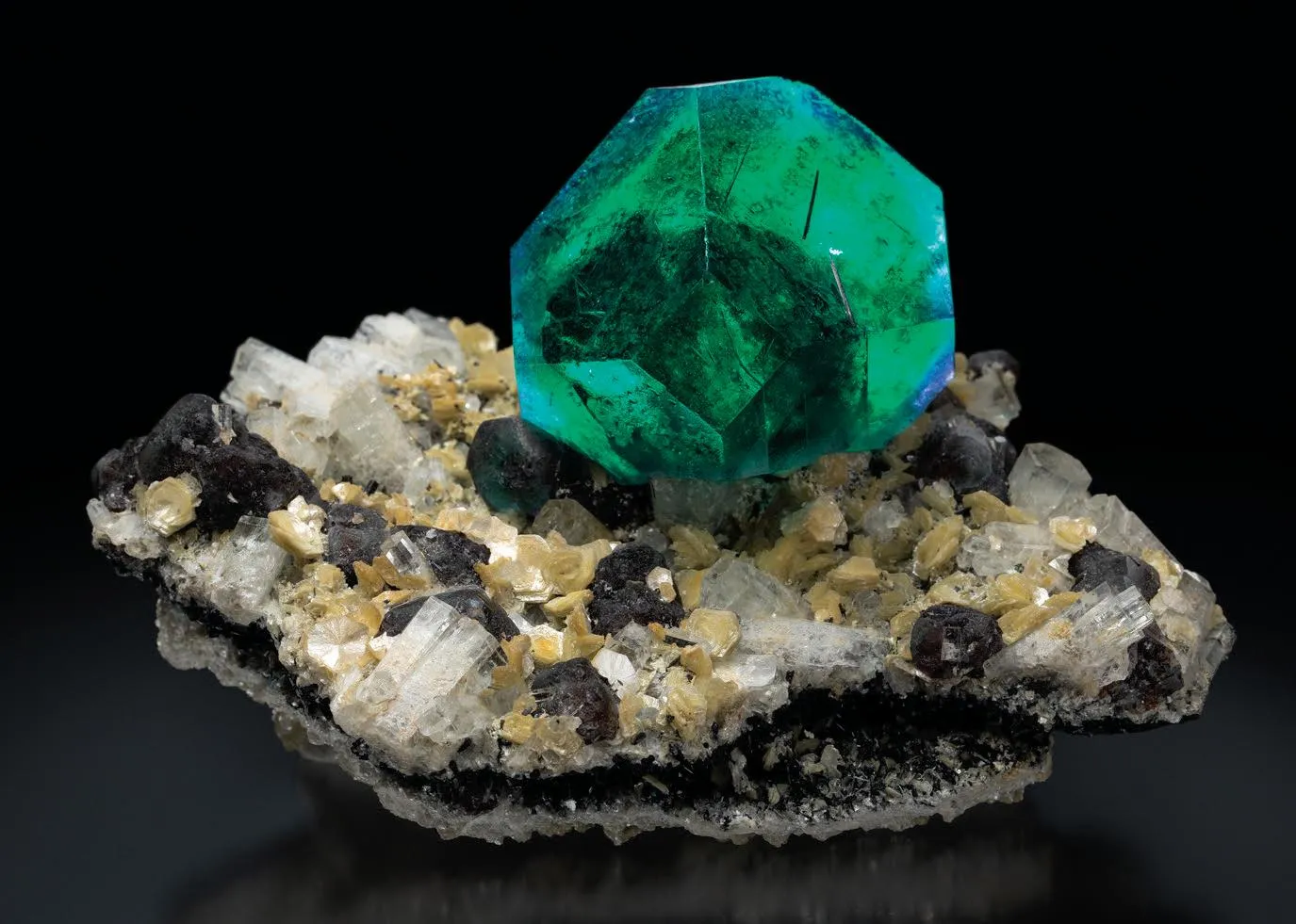 Fluorite, Goshenite Beryl, Muscovite - image 1