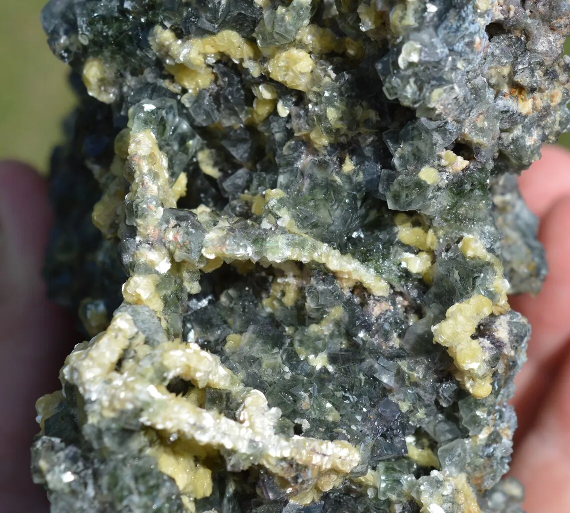 Fluorite & Muscovite 2220 grams - Okorusu Mine, Otjozondjupa Region, Namibia - Fluorescent - image 3