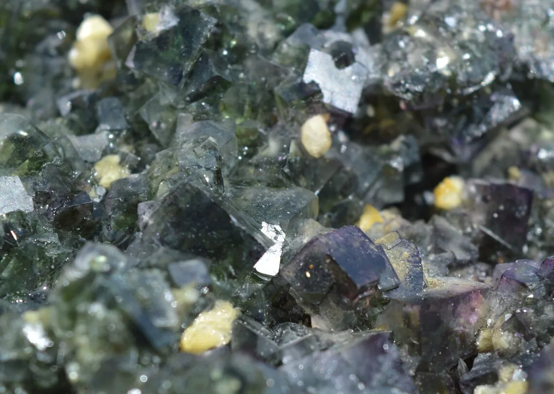 Fluorite & Muscovite 2220 grams - Okorusu Mine, Otjozondjupa Region, Namibia - Fluorescent - image 9