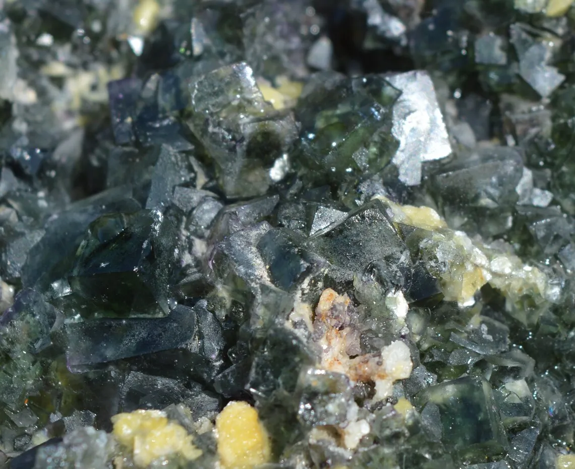 Fluorite & Muscovite 2220 grams - Okorusu Mine, Otjozondjupa Region, Namibia - Fluorescent - image 7