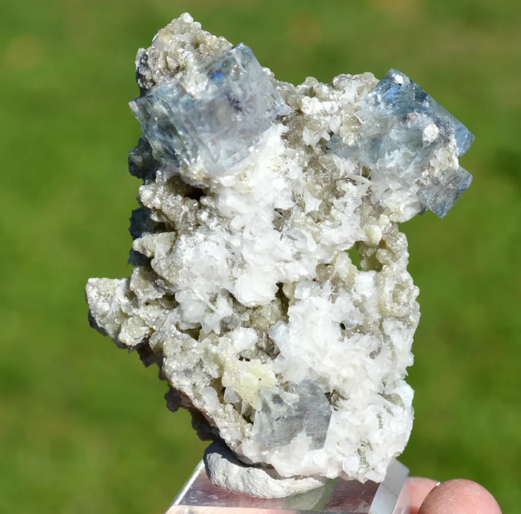 Fluorite & Muscovite Barite 139 grams - Yaogangxian Mine, Yizhang Co., Chenzhou, Hunan, China image